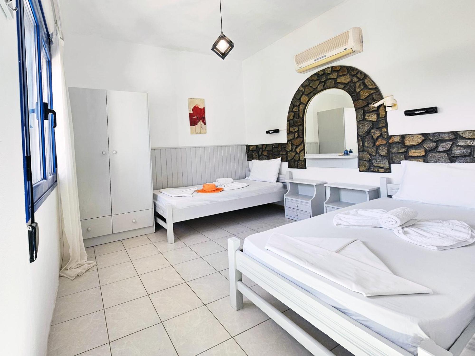 Pavlis Studios Marathokampos Room photo